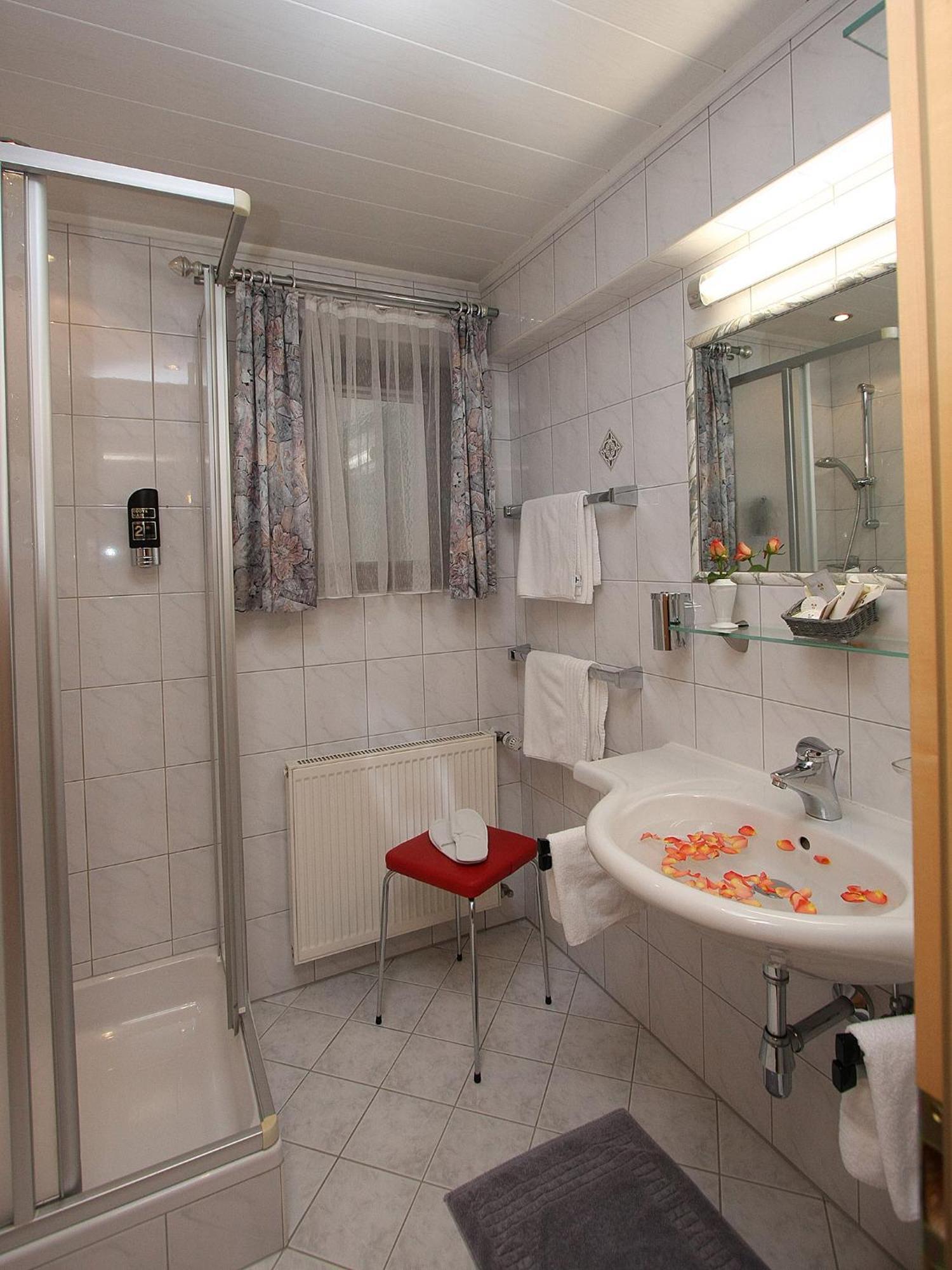 Alphotel Garni Salner Ischgl Pokoj fotografie